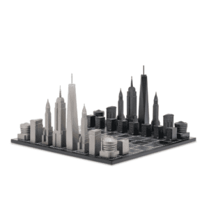 Шахматы из нержавеющей стали «New York» с деревянной доской «Карта города» от Skyline Chess (38 х 38 см) - Фото